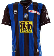 Atalanta 2009-10 home shirt